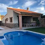 Acogedora Con Piscina Particular Barlow Tr-cc-00426 Hébergement de vacances *